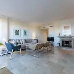 75-apartment With Views In Elviria, * Marbella