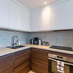 75-apartment With Views In Elviria,