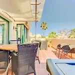 75-apartment With Views In Elviria, *
