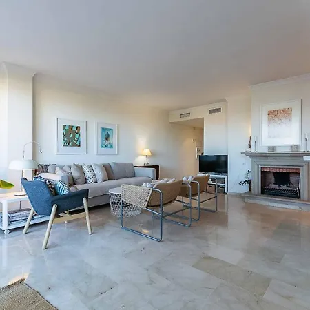 75-apartment With Views In Elviria, * Marbella