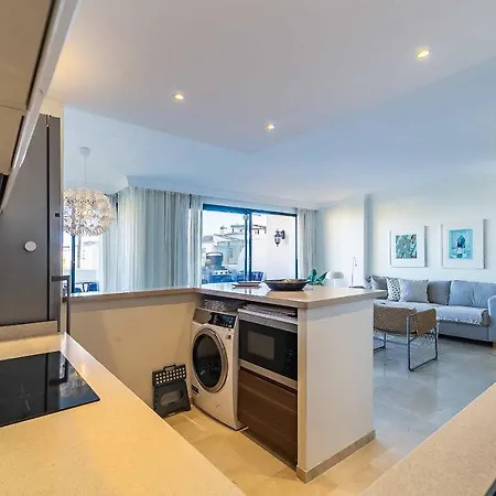 75-apartment With Views In Elviria, * Marbella