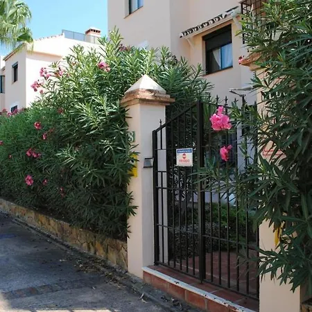 75-apartment With Views In Elviria,