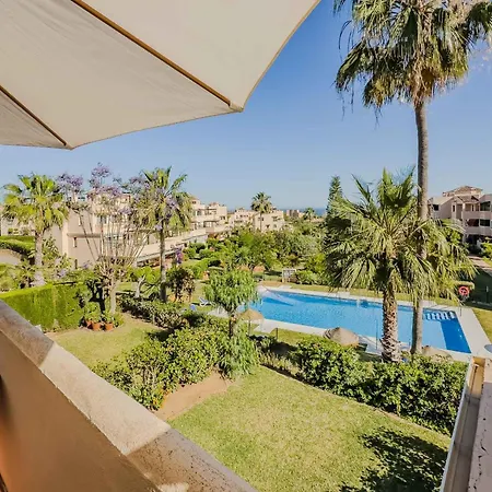 75-apartment With Views In Elviria, *
