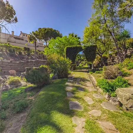 75-apartment With Views In Elviria, アパート