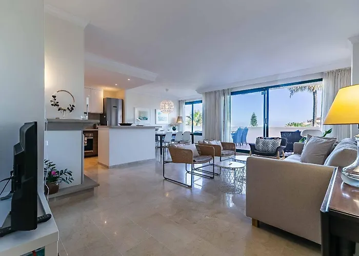 Lejlighed 75-apartment With Views In Elviria, *