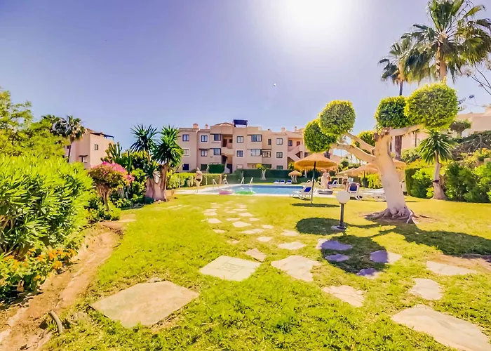 75-apartment With Views In Elviria, *
