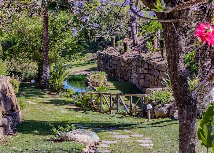 75-apartment With Views In Elviria, * Marbella