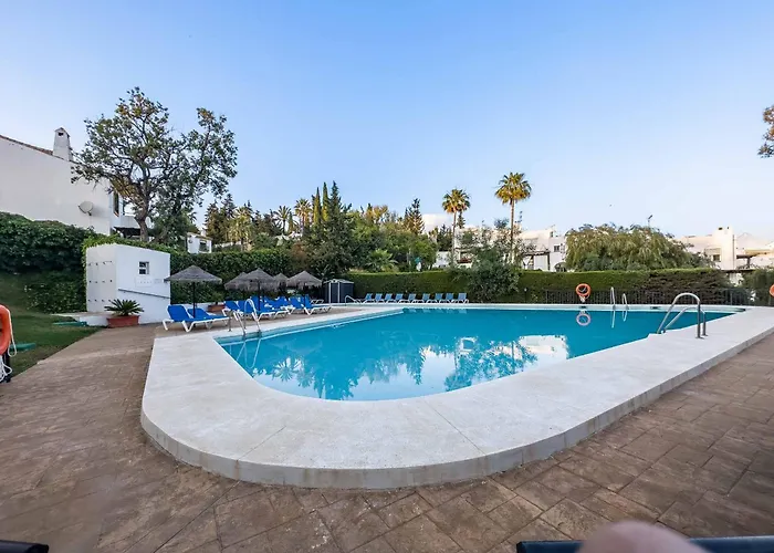 Daire 75-apartment With Views In Elviria, Marbella