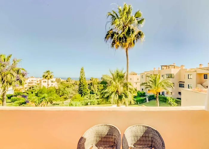 Daire 75-apartment With Views In Elviria, *