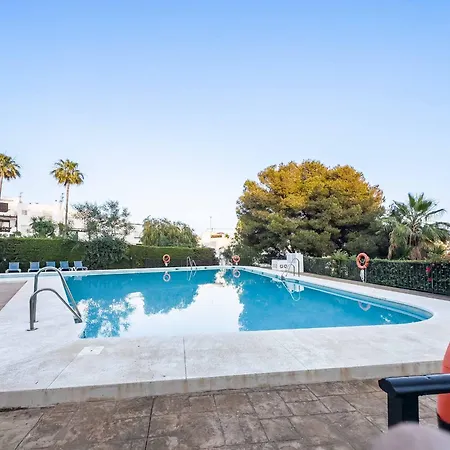 75-apartment With Views In Elviria,