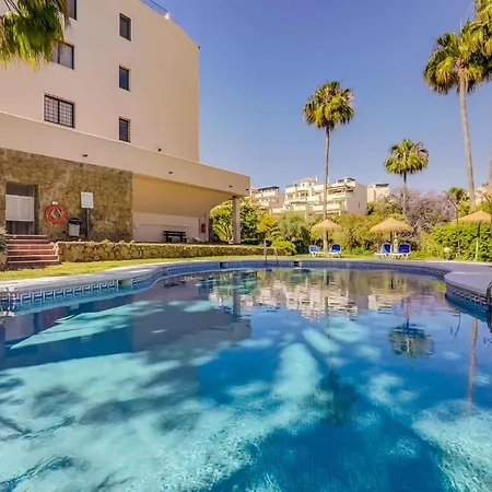 75-apartment With Views In Elviria, *