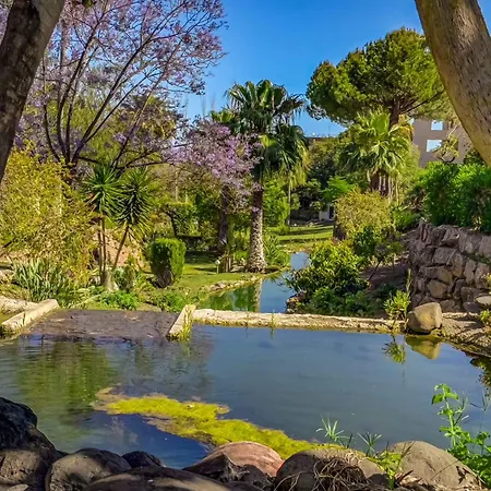 75-apartment With Views In Elviria, Marbella