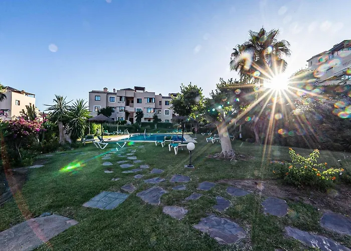 75-apartment With Views In Elviria,