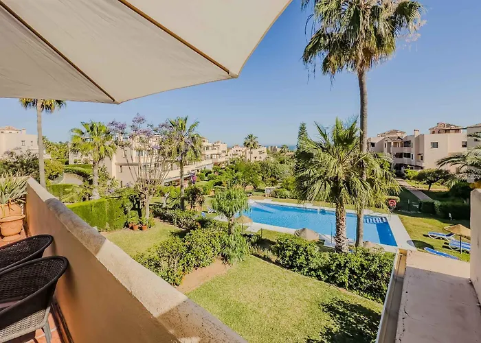 75-apartment With Views In Elviria, *