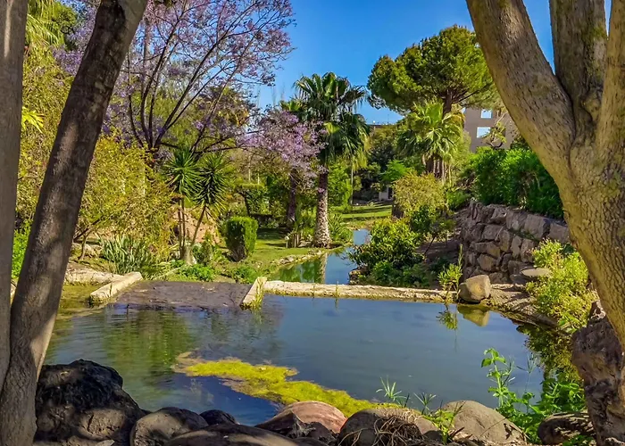 75-apartment With Views In Elviria, マルベーリャ