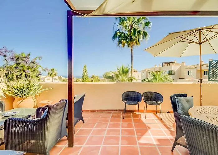 75-apartment With Views In Elviria, * マルベーリャ